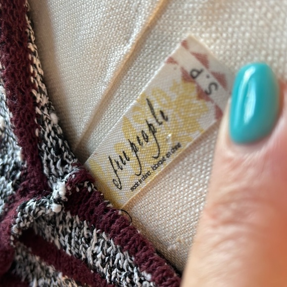 FREE PEOPLE mini dress fit and flare striped LIGHT SWEATER KNIT deep V neck S - Picture 11 of 14